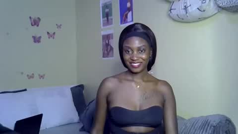 Nicole online show from April 7, 2026, 3:45 pm