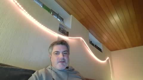 Peter online show from February 8, 2025, 7:26 am