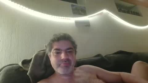 Peter online show from November 14, 2025, 6:06 pm