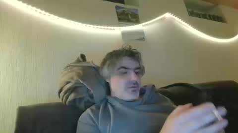 Peter online show from March 12, 2026, 7:09 pm