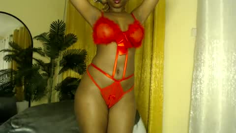 Snapshot of teelouh chatting on July 8, 2026, 9:52 pm Kittie online show from July 8, 2026, 9:52 pm