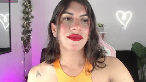 tefy_bratz online show from January 11, 2025, 3:23 am