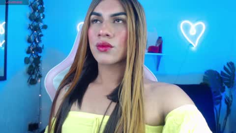 tefy_bratz online show from January 28, 2025, 3:57 am