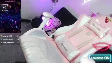 tefy_bratz online show from February 3, 2025, 9:52 am