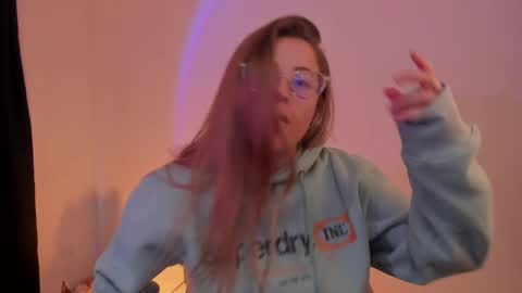 tekila__ online show from February 20, 2025, 8:36 pm