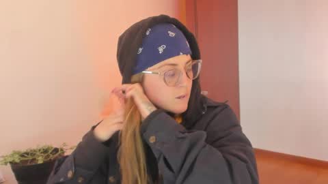 Snapshot of tekila__ chatting on May 12, 2026, 9:34 pm tekila__ online show from May 12, 2026, 9:34 pm