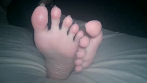 Viv West online show from November 27, 2025, 4:14 am