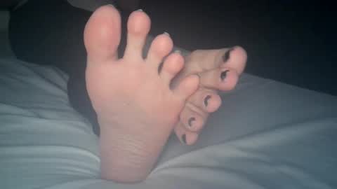 Viv West online show from February 9, 2026, 4:38 am