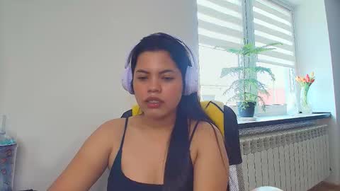 Snapshot of tell_me_goddess chatting on June 1, 2026, 8:27 am Amazing SALOME online show from June 1, 2026, 8:27 am