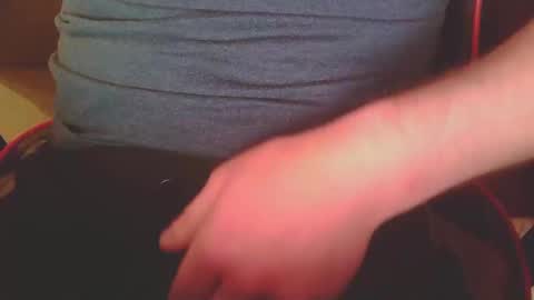 tellmewhattodoslut online show from January 8, 2025, 10:48 am