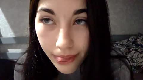 Alice online show from December 4, 2025, 5:17 am