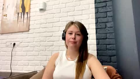 Lana online show from March 13, 2026, 9:05 am