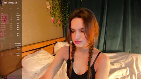 Snapshot of tempt_for_you chatting on March 4, 2025, 1:59 pm Megan  online show from March 4, 2025, 1:59 pm