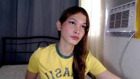 Lily online show from May 23, 2026, 4:29 am