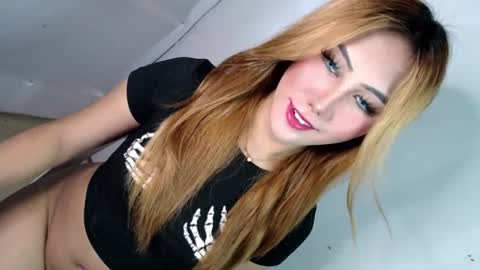 Im Dianna DONT FORGET TO FOLLOW ME   online show from March 9, 2025, 5:44 am