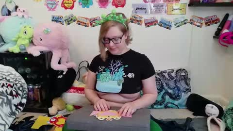 Pixie and Tentacle Overlord online show from February 25, 2026, 7:34 pm