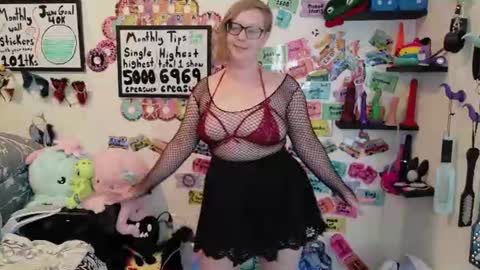 Pixie and Tentacle Overlord online show from June 22, 2026, 10:07 pm