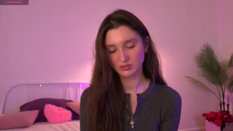 Snapshot of tender_babyy chatting on October 12, 2025, 12:26 pm Sexy girl Li online show from October 12, 2025, 12:26 pm