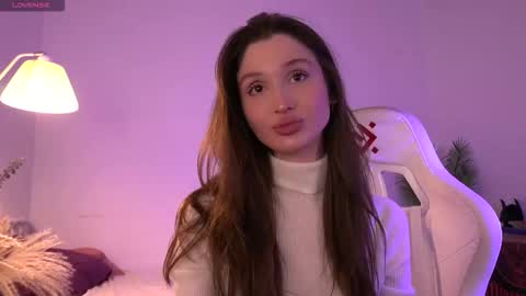 Snapshot of tenderbabyy chatting on November 28, 2025, 10:07 am Amina online show from November 28, 2025, 10:07 am