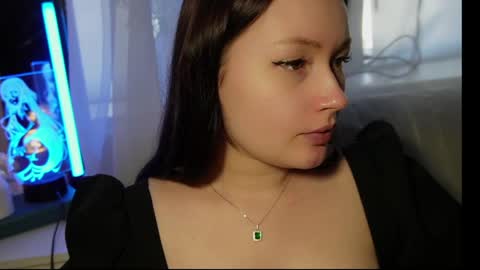 Snapshot of tendre_amelia chatting on June 6, 2026, 8:19 am tendre_amelia online show from June 6, 2026, 8:19 am