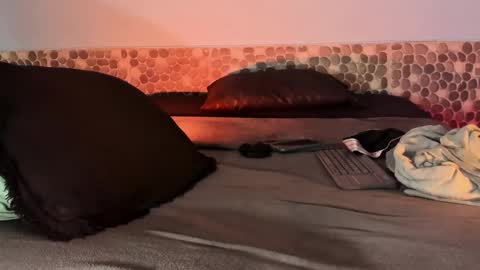 Snapshot of teo_369 chatting on January 17, 2025, 1:15 am Teo online show from January 17, 2025, 1:15 am