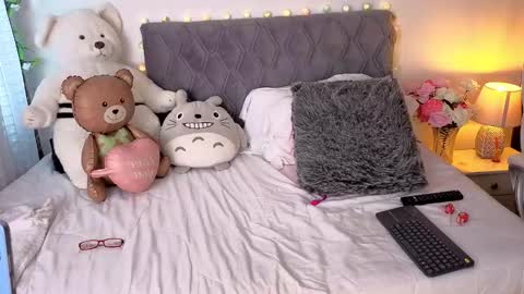 Emily online show from February 25, 2026, 5:44 pm