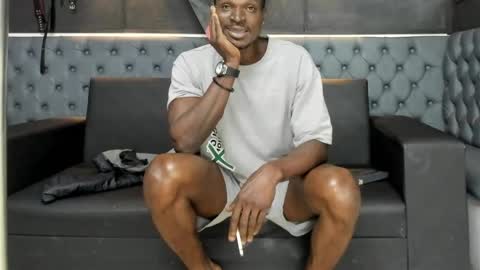 Snapshot of terranze_z chatting on September 10, 2025, 9:15 pm terranze_z online show from September 10, 2025, 9:15 pm