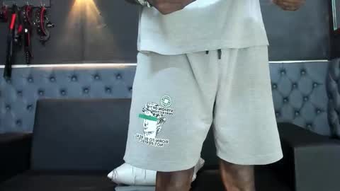 Snapshot of terranze_z chatting on September 29, 2025, 8:13 pm terranze_z online show from September 29, 2025, 8:13 pm