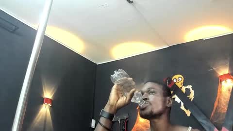 Snapshot of terranze_z chatting on October 21, 2025, 7:58 pm terranze_z online show from October 21, 2025, 7:58 pm