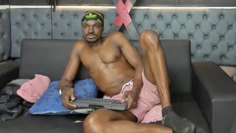 Snapshot of terranze_z chatting on November 21, 2025, 9:02 pm terranze_z online show from November 21, 2025, 9:02 pm