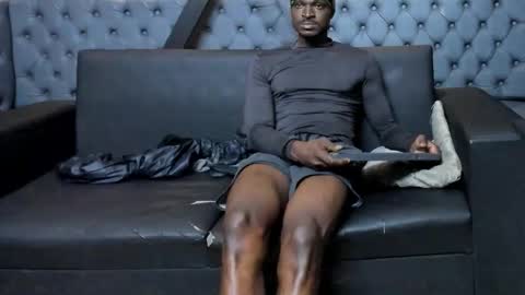 Snapshot of terranze_z chatting on January 5, 2026, 8:12 pm terranze_z online show from January 5, 2026, 8:12 pm