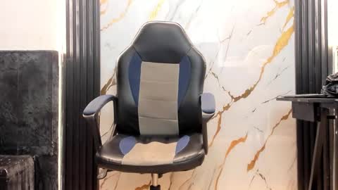 Snapshot of terranze_z chatting on January 7, 2026, 7:05 pm terranze_z online show from January 7, 2026, 7:05 pm