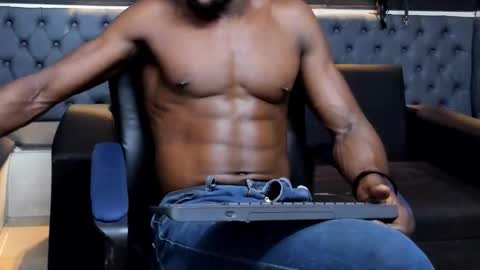 Snapshot of terranze_z chatting on February 13, 2026, 7:43 pm terranze_z online show from February 13, 2026, 7:43 pm