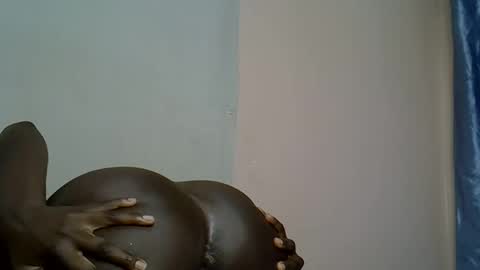 terriam online show from November 7, 2025, 4:40 pm