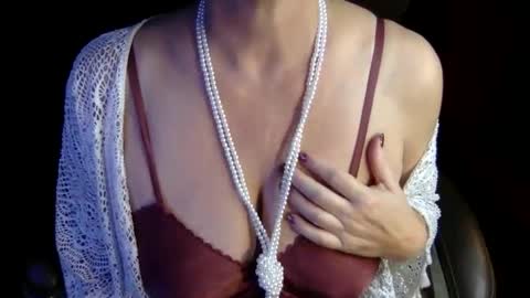 Snapshot of tessa_foxxx chatting on November 5, 2025, 10:37 am tessa_foxxx online show from November 5, 2025, 10:37 am