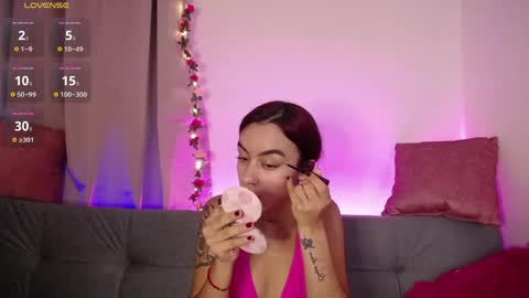 Tessa foxie      online show from June 2, 2026, 12:29 pm
