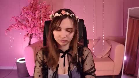 Tessa online show from March 10, 2026, 9:25 am