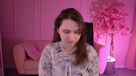 Snapshot of tessamill chatting on April 21, 2026, 5:36 am Tessa online show from April 21, 2026, 5:36 am