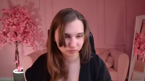 Snapshot of tessamill chatting on June 2, 2026, 5:20 am Tessa online show from June 2, 2026, 5:20 am