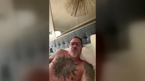 Snapshot of teturner chatting on August 9, 2026, 8:52 am UrZaddy online show from August 9, 2026, 8:52 am