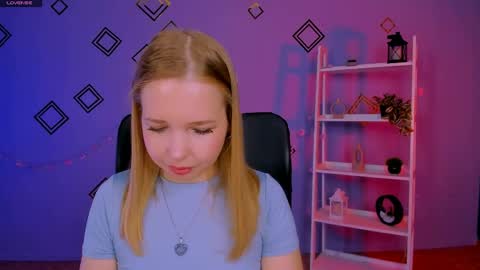 teya_starling online show from April 26, 2026, 7:39 am