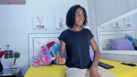 teylor_lovee online show from December 21, 2025, 9:00 pm