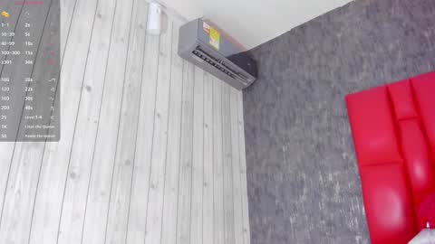 teylor_lovee online show from March 18, 2026, 9:29 pm