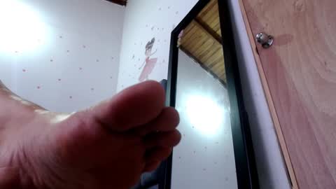 tezza smith online show from February 21, 2025, 4:37 pm