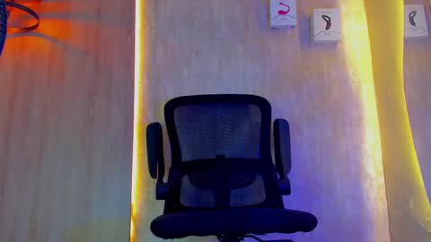 thaddeus king online show from February 12, 2025, 2:56 am