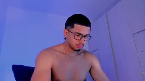 thadeo_king online show from April 2, 2026, 11:24 pm