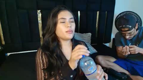 T H A I S  online show from February 11, 2026, 9:20 pm