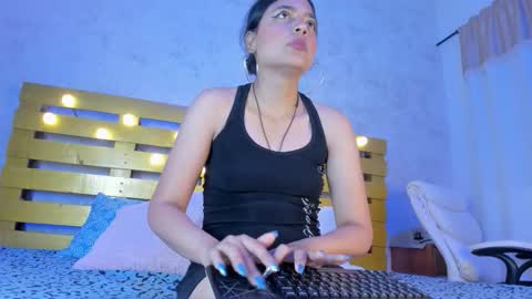 Snapshot of thalia888_ chatting on October 12, 2025, 7:02 pm thalia888_ online show from October 12, 2025, 7:02 pm