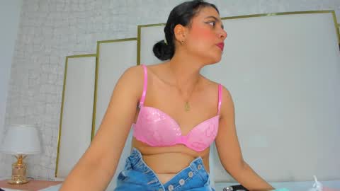 thalia888_ online show from November 23, 2025, 7:02 pm