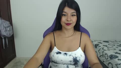 Thaliana0498 online show from January 20, 2025, 1:50 am
